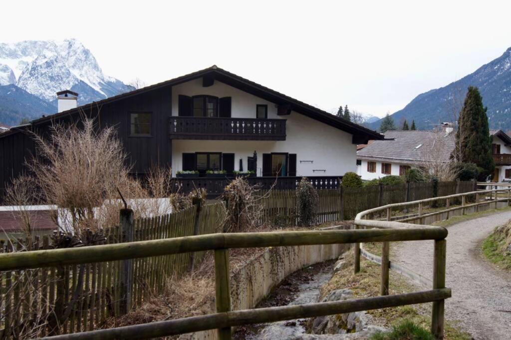 3-Zimmer-Rueckzugsort Mit Panoramabalkon In Bestlage Garmisch-Partenkirchen Exterior foto